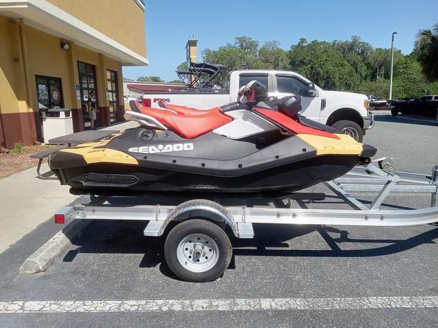 Sea-Doo Spark® for 2 Rotax® 900 ACE™ - 90 CONV with IB