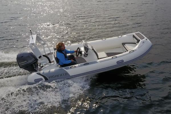 Highfield Sport 460 Manufacturer Provided Image