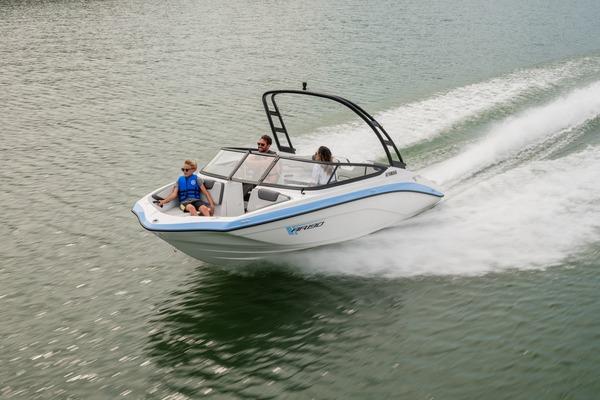 Yamaha Boats AR190 2026 Yamaha AR190 boat speeding on water with passengers enjoying the ride.