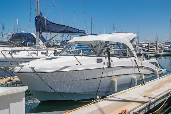 2021 Beneteau Antares 8
