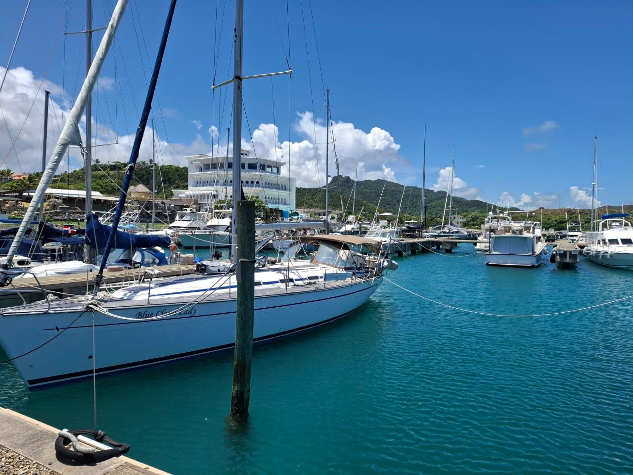 2003 Bavaria Cruising sailboat