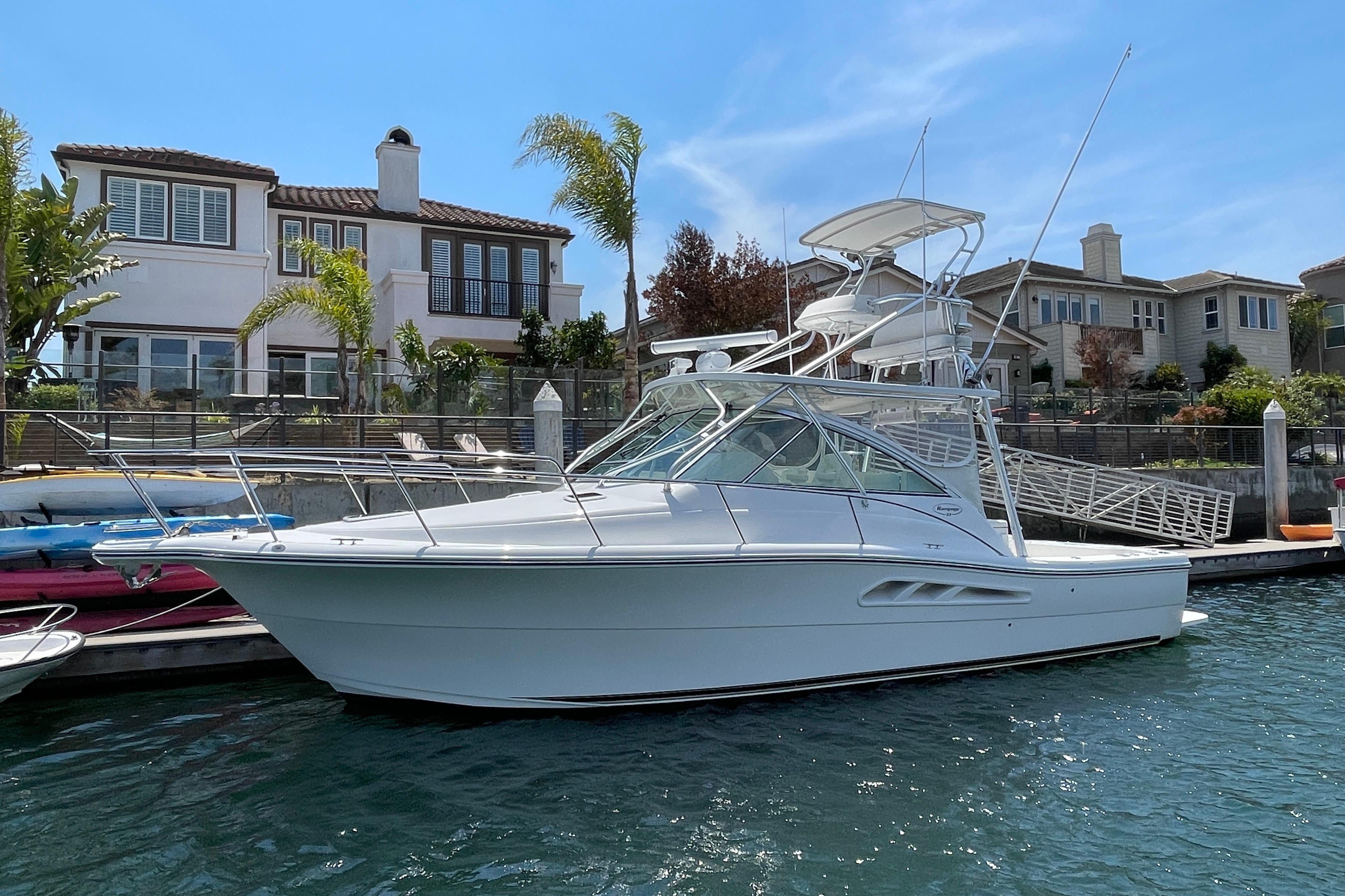 2005 Rampage 33 Express