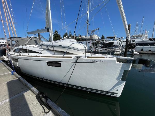 2016 Bavaria Vision 42