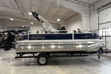 2026 Sun Tracker Bass Buggy 18 DLX