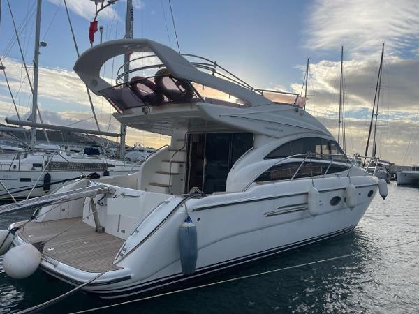 Princess 42 Flybridge
