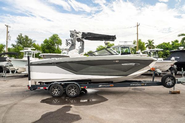 2022 Nautique Super Air Nautique G23