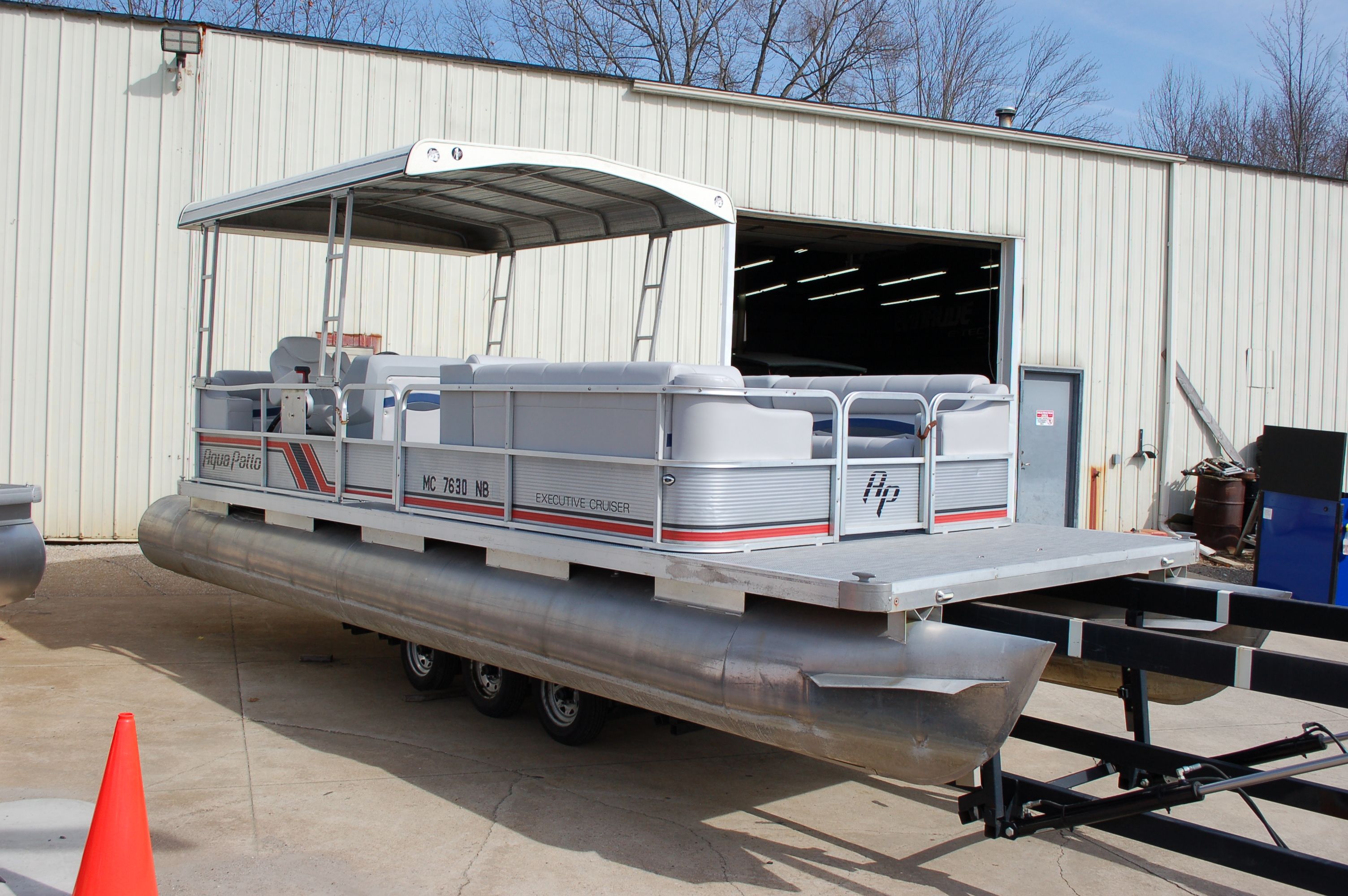 1986 AquaPatio Executive Cruiser