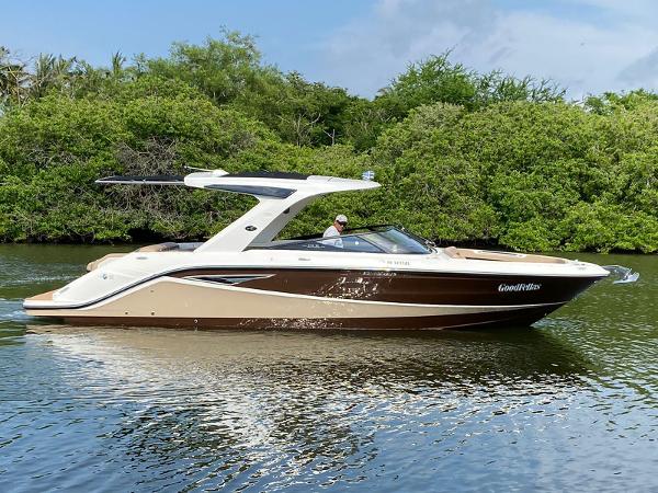 2017 Sea Ray 310 SLX