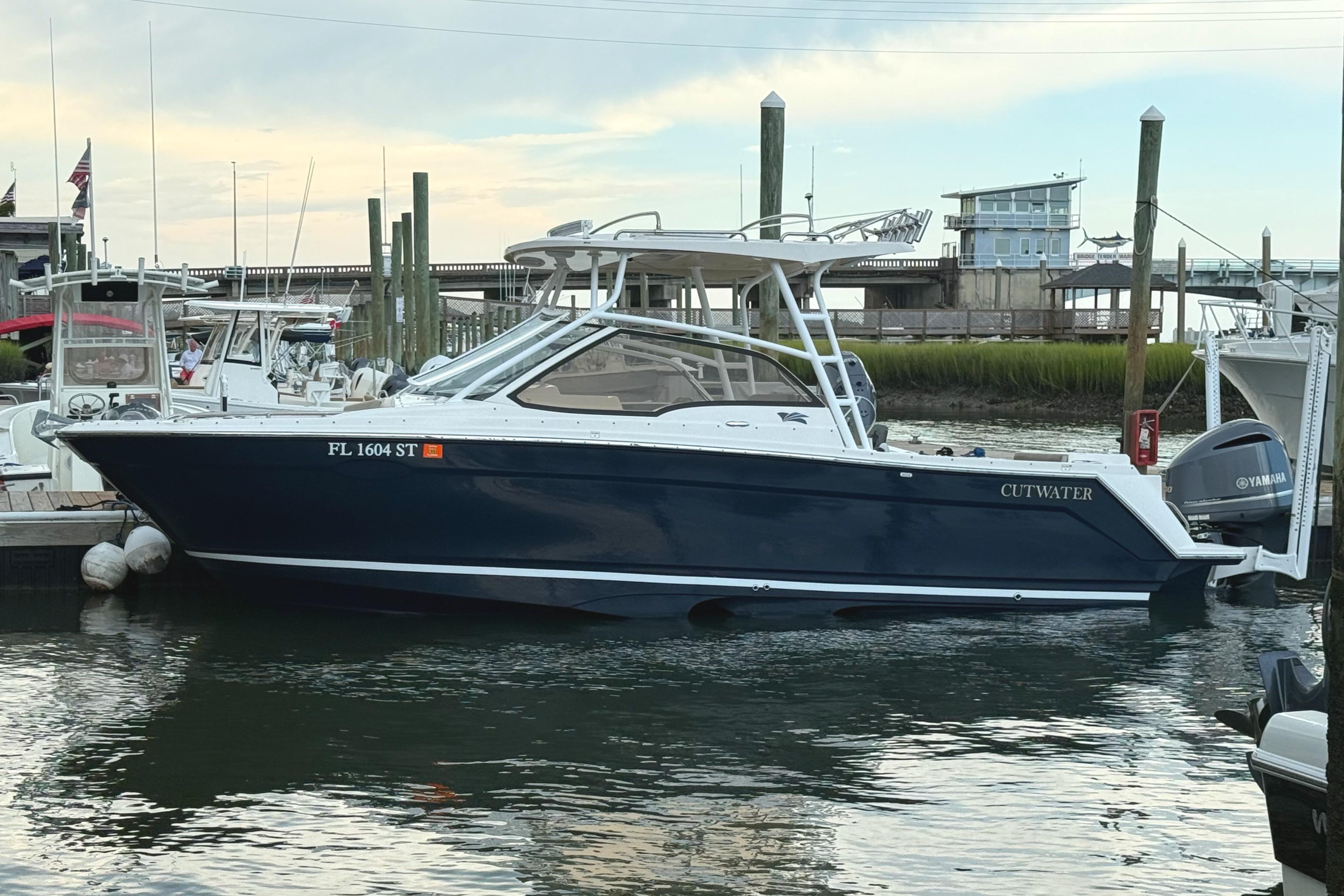2020 Cutwater C-24 DC