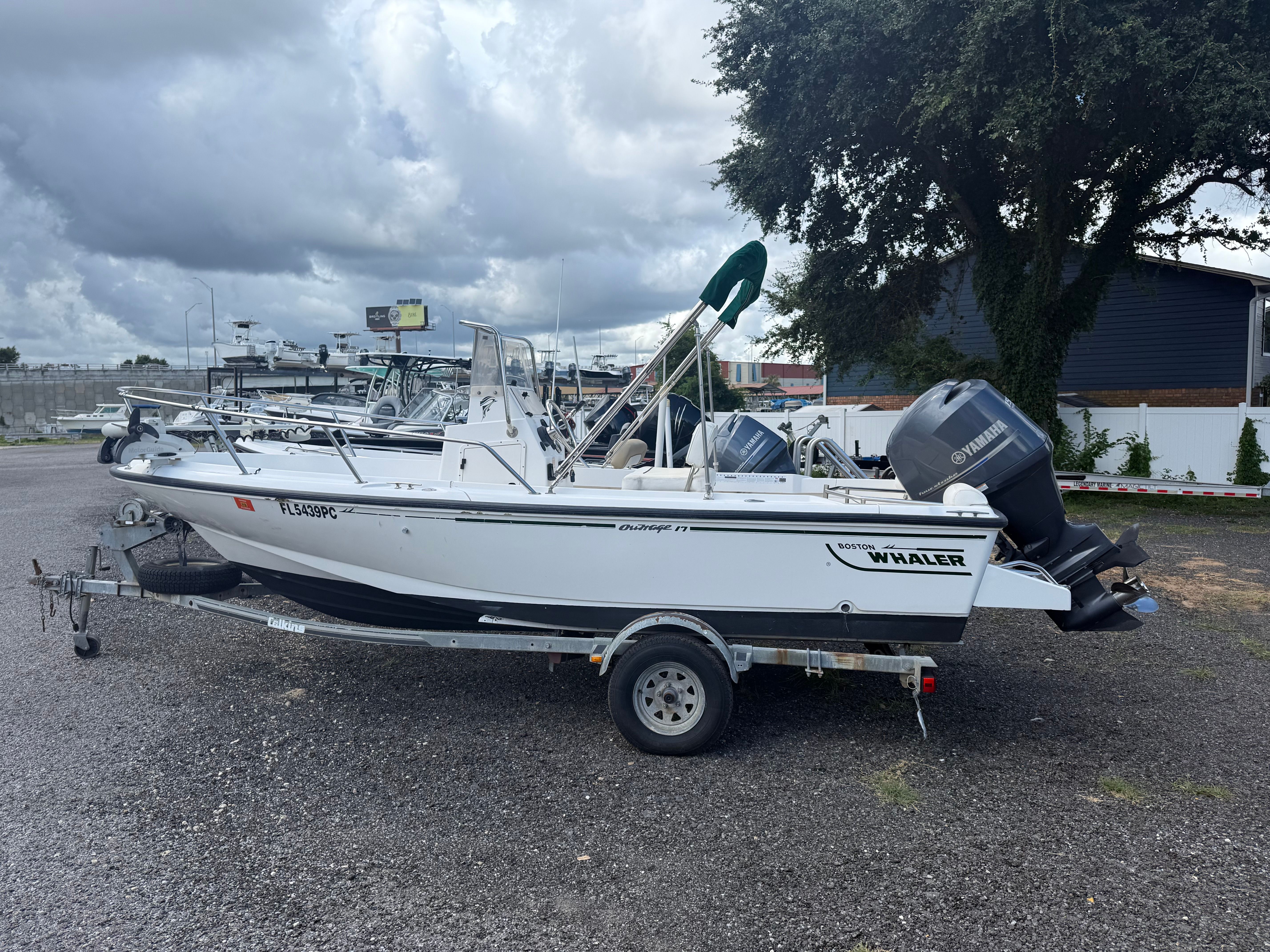 1998 Boston Whaler Outrage 17