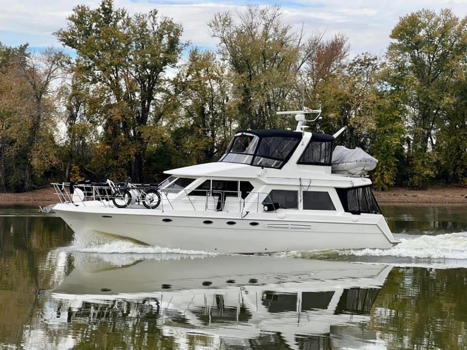 2005 Navigator 4800