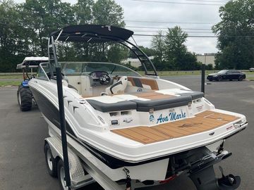 2023 Chaparral 23 SSi