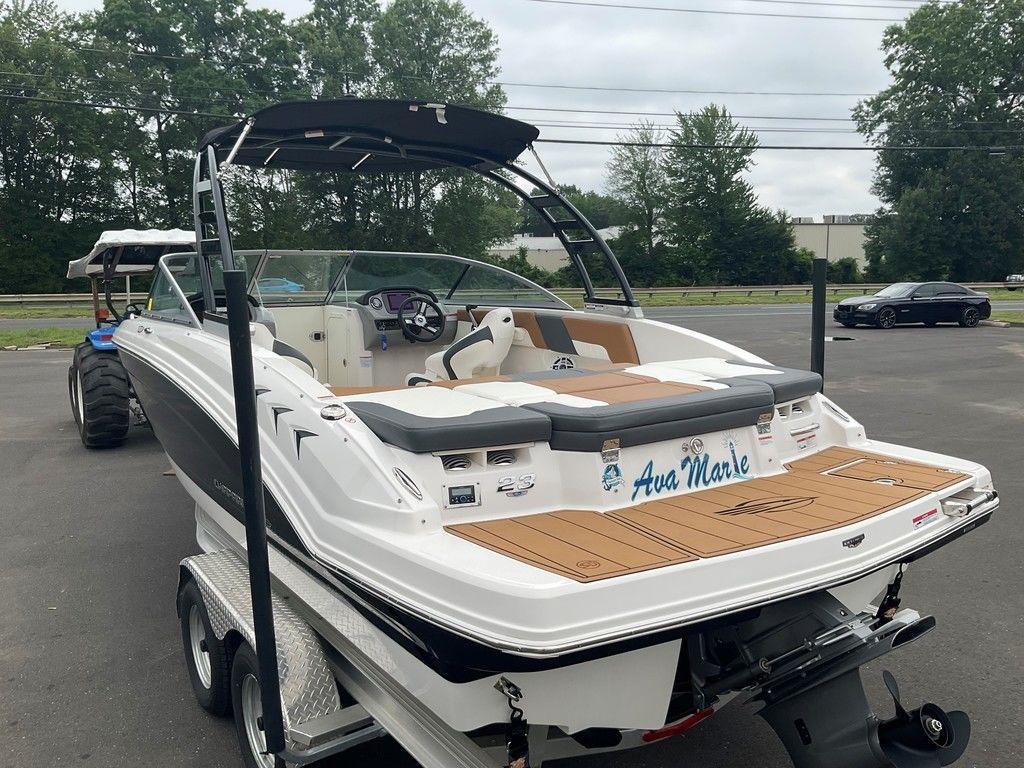 2023 Chaparral 23 SSi