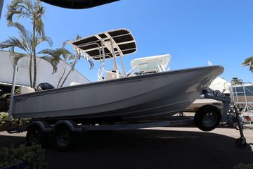 2025 Boston Whaler 190 Montauk