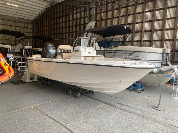 2026 Edgewater 188CC Center Console