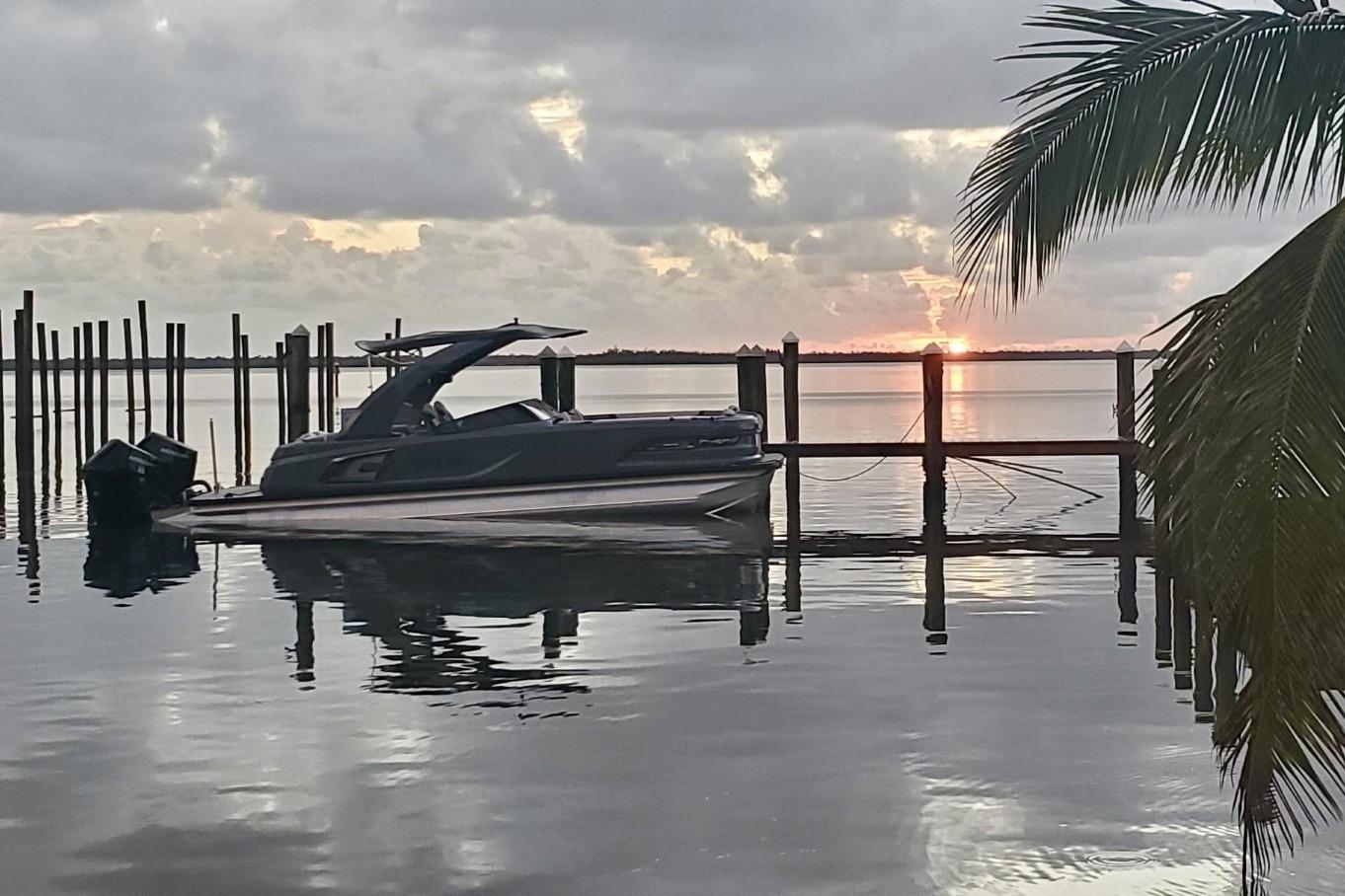 2026 Avalon Excalibur - 27'