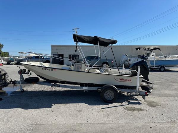 1987 Boston Whaler 17 Montauk