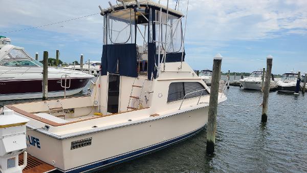 1988 Pacemaker 31 Sportfish
