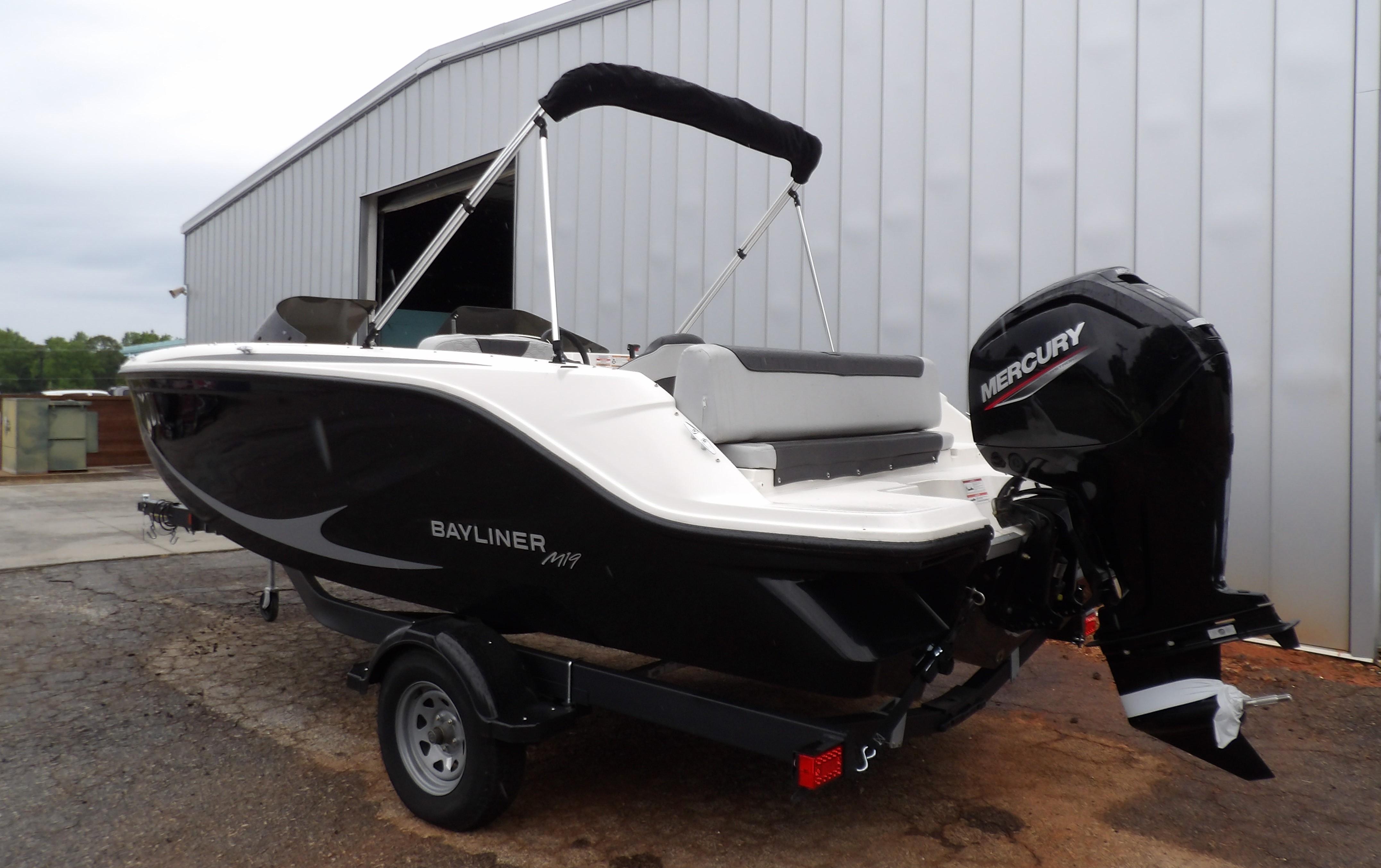 Bayliner ELEMENT 19