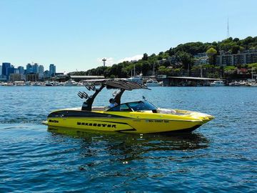2016 Malibu Wakesetter 24 MXZ