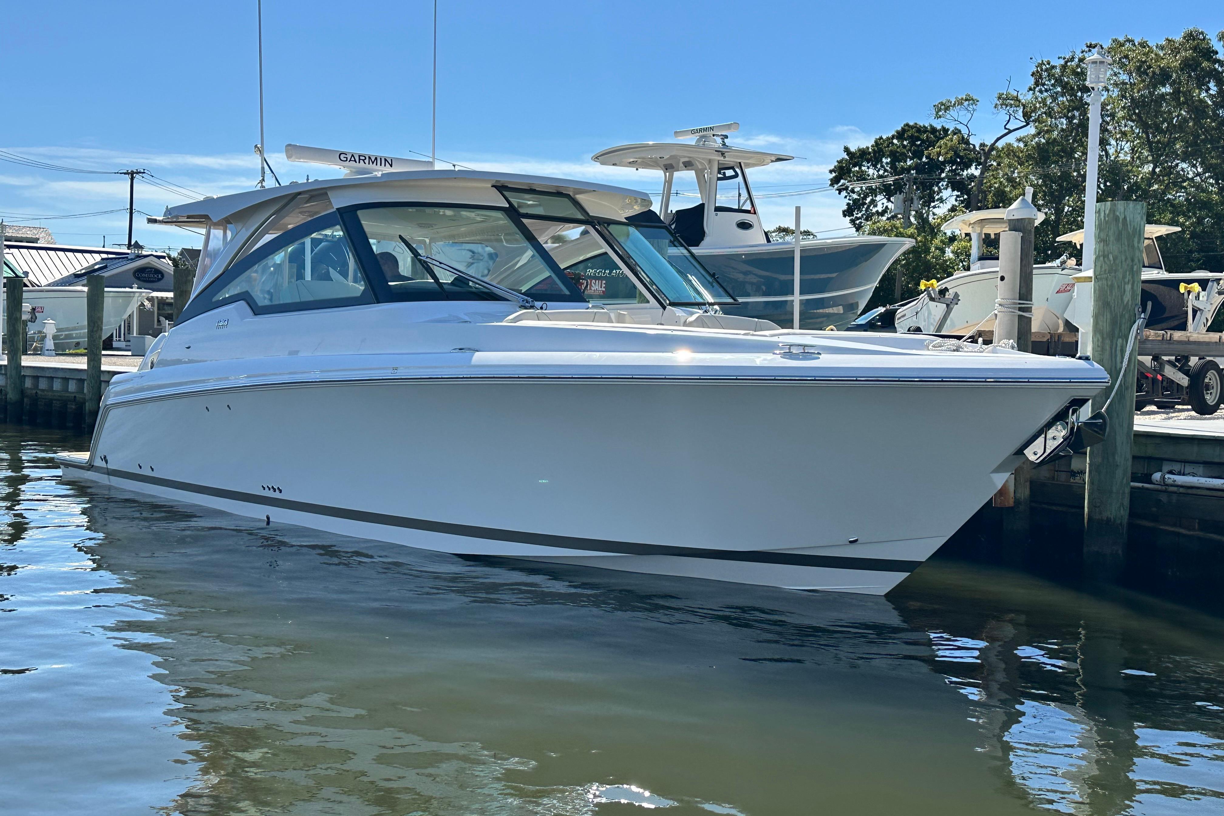 2026 Tiara Yachts 34 LX
