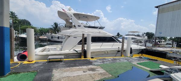 2004 Sea Ray 480 Sedan Bridge