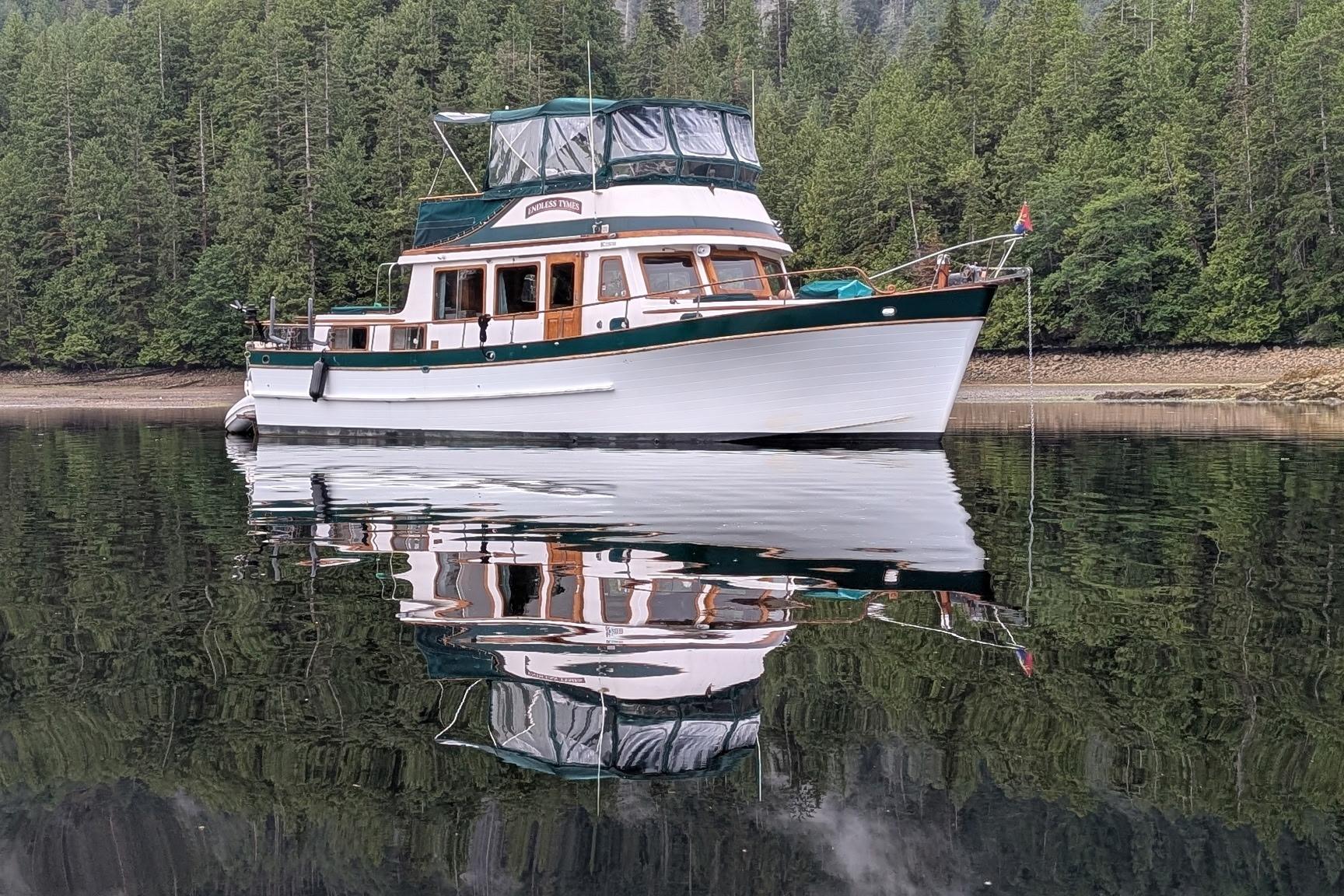 1978 Marine Trader Tri-Cabin Trawler