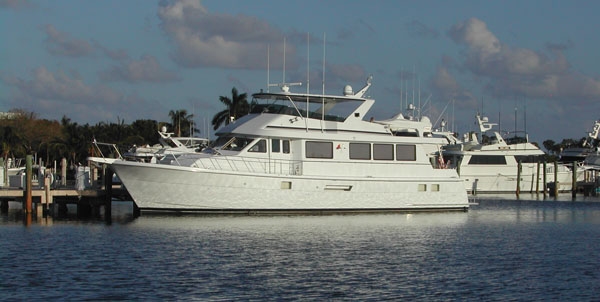 Hatteras 74 Sport Deck 74' Hatteras Sport Deck