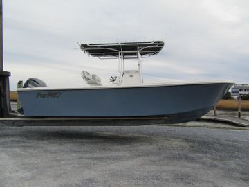 2025 Parker 23SE Center Console