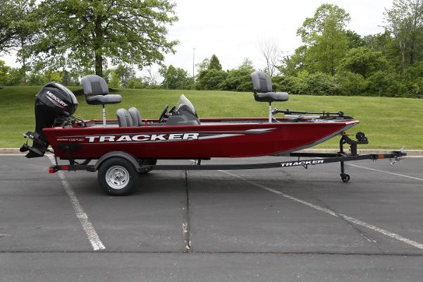 2025 Tracker Pro 170