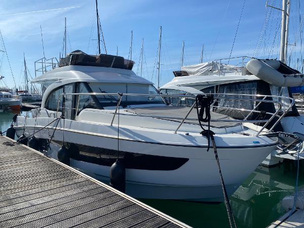 2023 Beneteau Antares 11 Fly