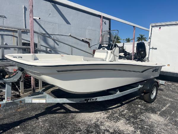 2025 Mako Pro Skiff 15 CC