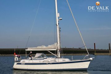 2005 Hallberg-Rassy 37