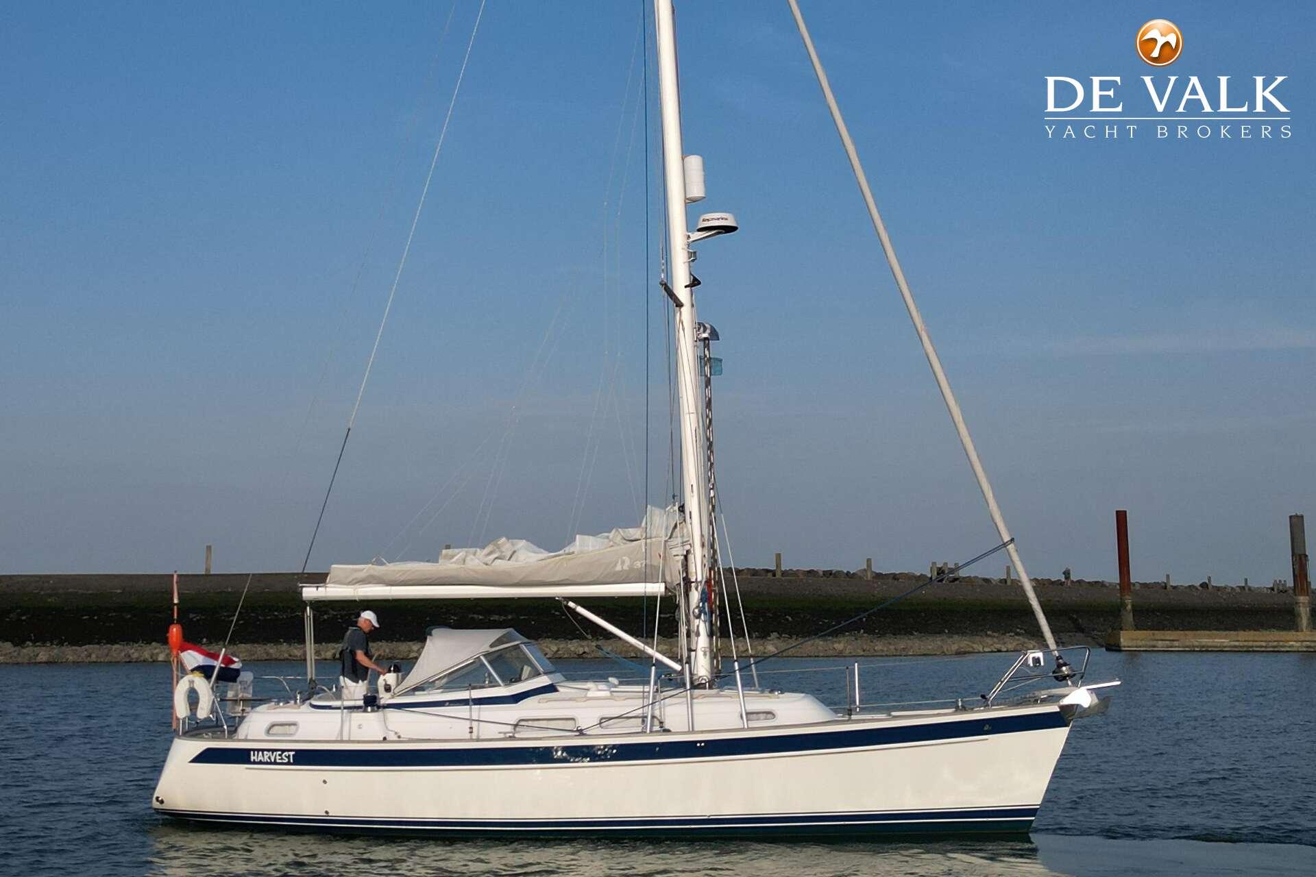 2005 Hallberg-Rassy 37