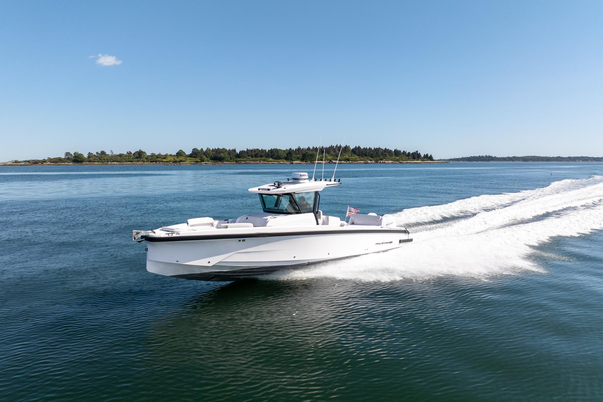 2025 Axopar CCX Center Console