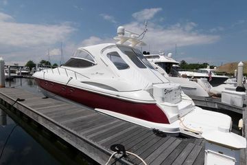 2003 Cruisers Yachts 5370 Express