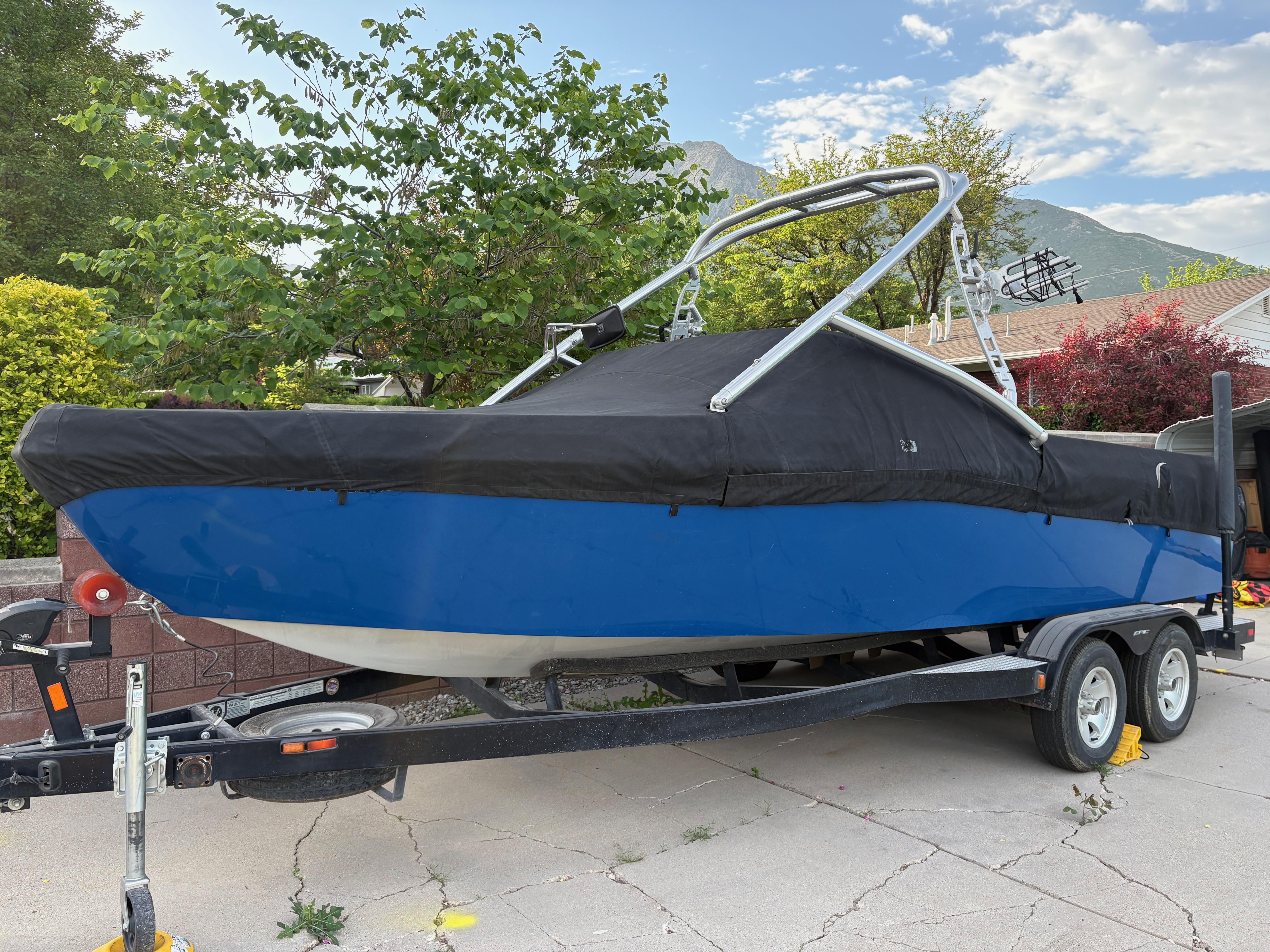 2012 Epic 23V