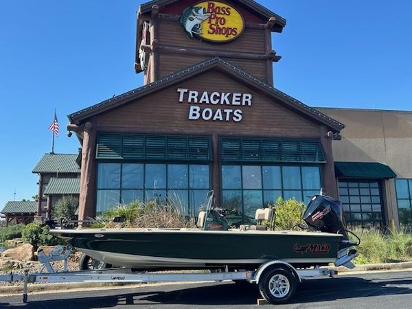 2025 Mako 18 Pro Skiff Backwater Edition
