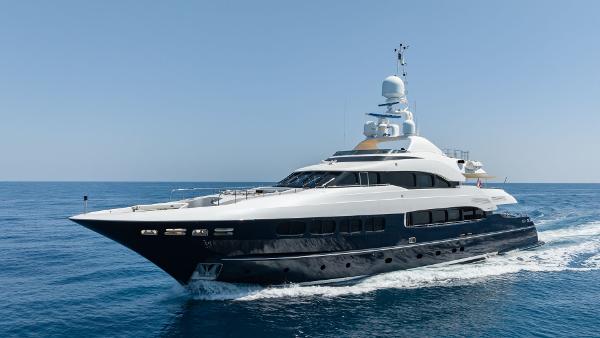 2005 Mondomarine 131