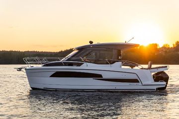2025 Nautic 880