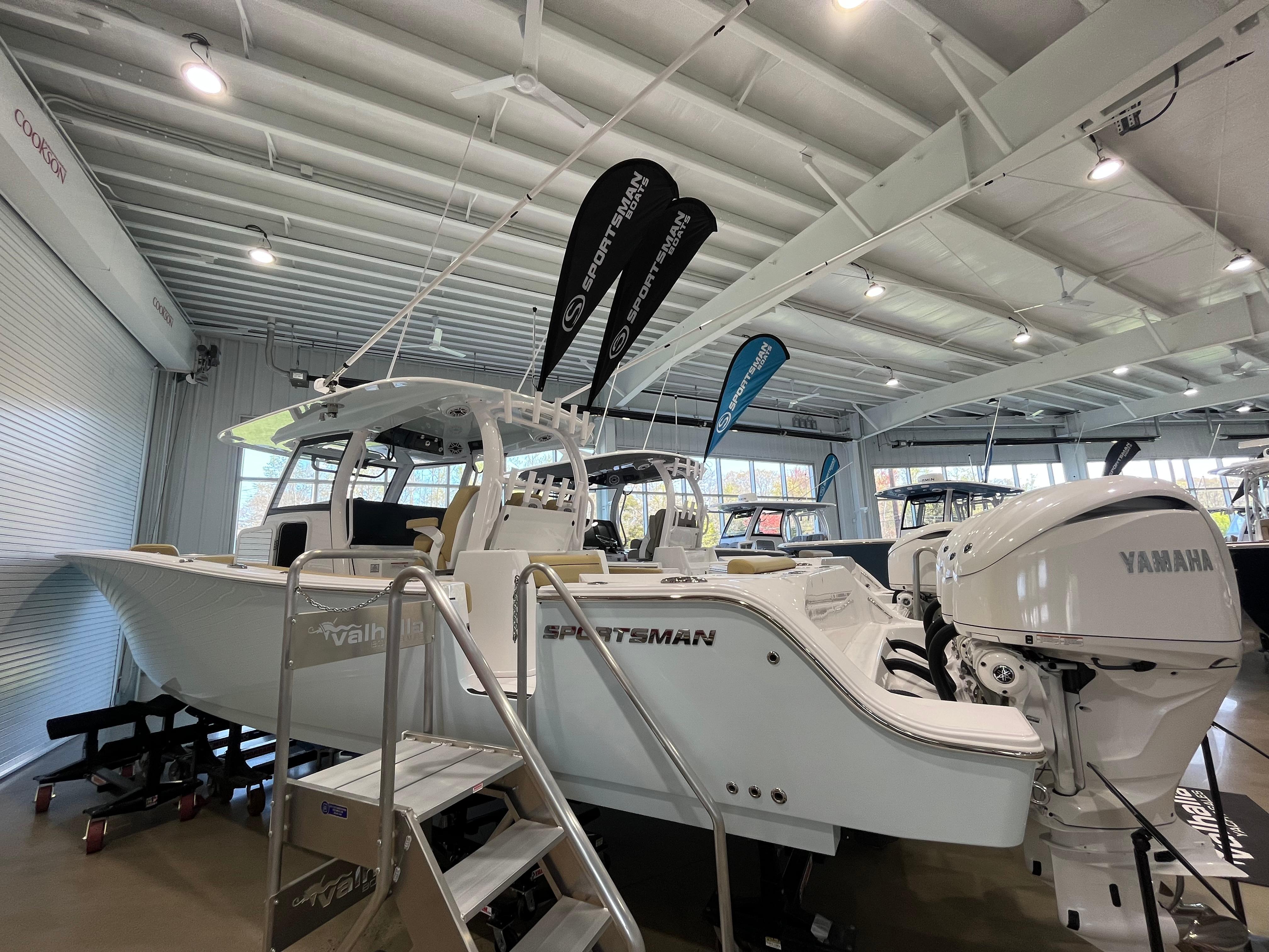 2025 Sportsman Open 352 Center Console