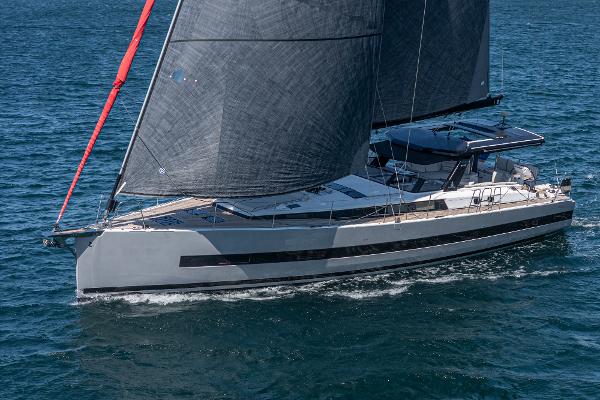 2022 Beneteau Oceanis Yacht 62