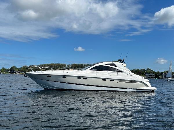 2009 Fairline Targa 52