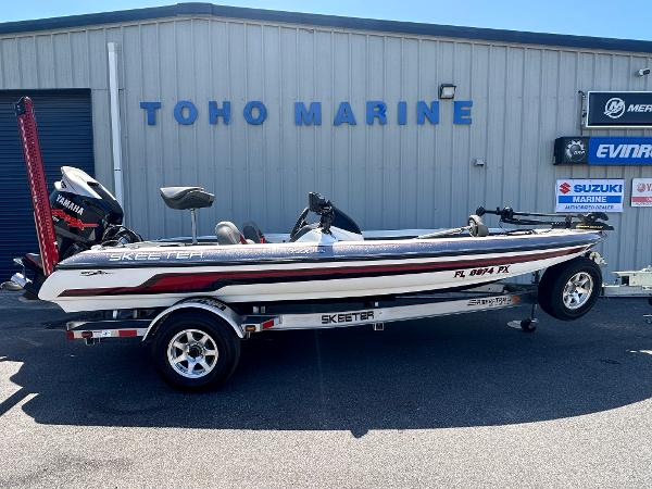 Skeeter TZX195 2014 Skeeter TZX195 boat at Toho Marine dealership.