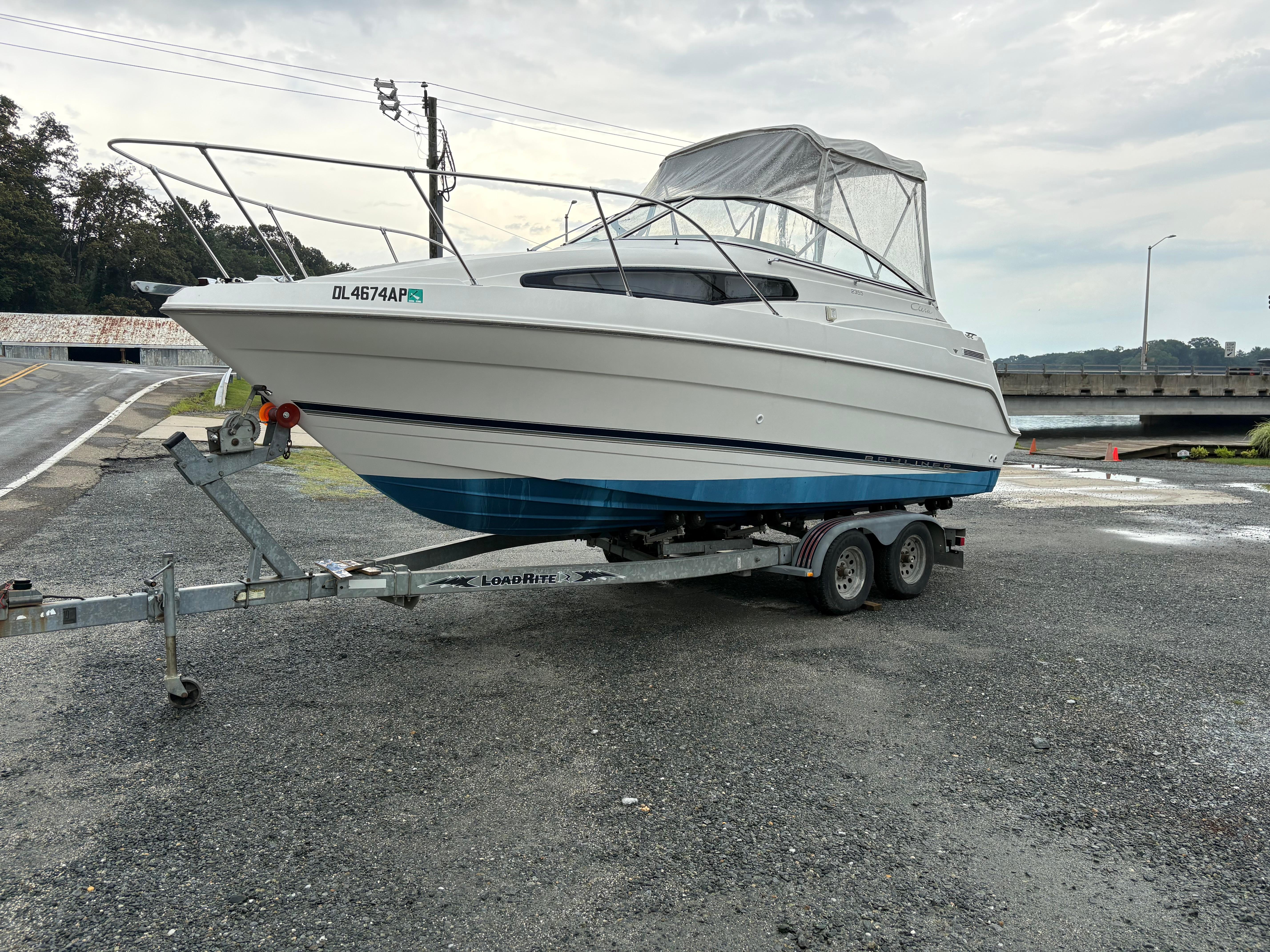 1999 Bayliner 2355 SUNBRIDGE