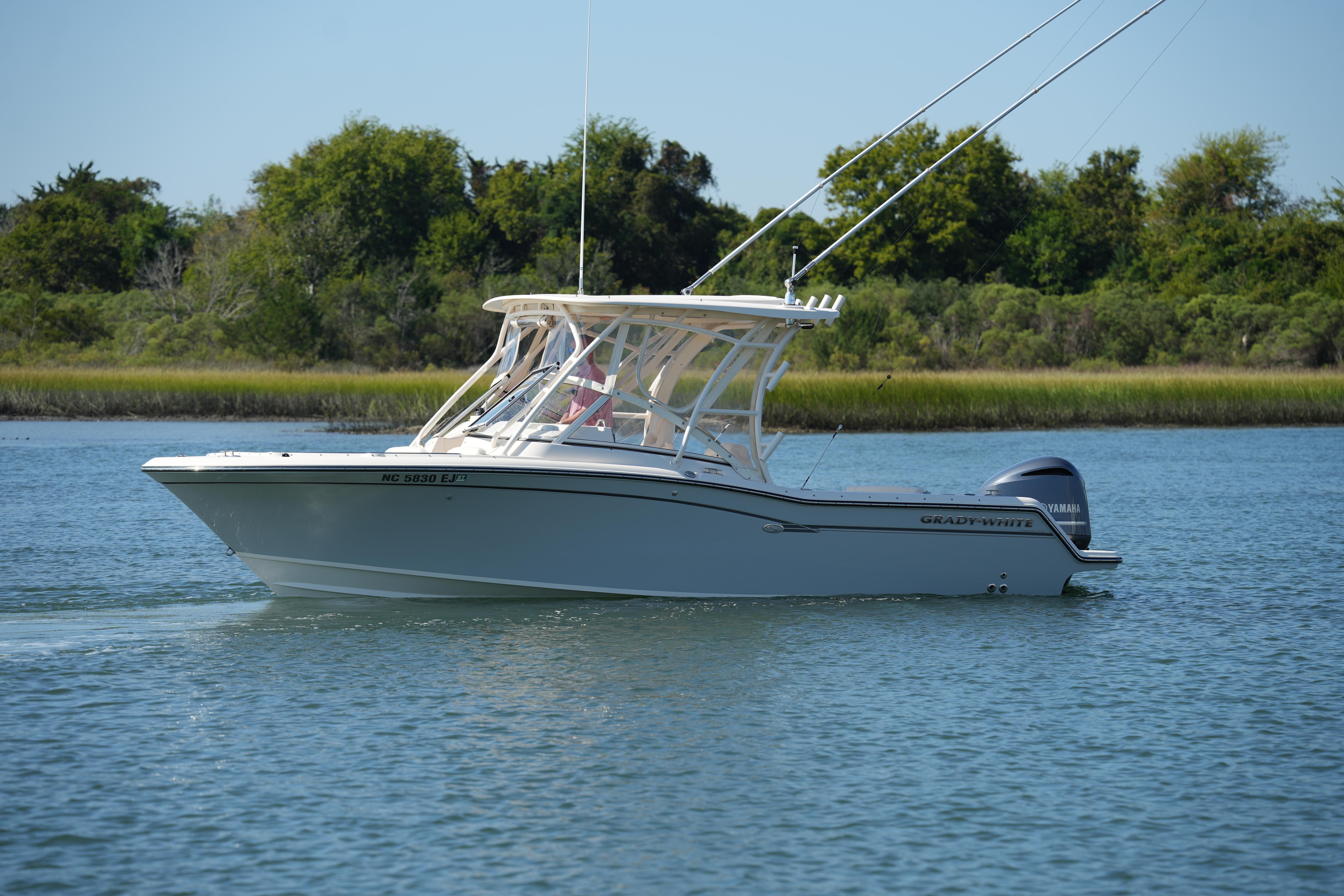 2019 Grady-White Freedom 235