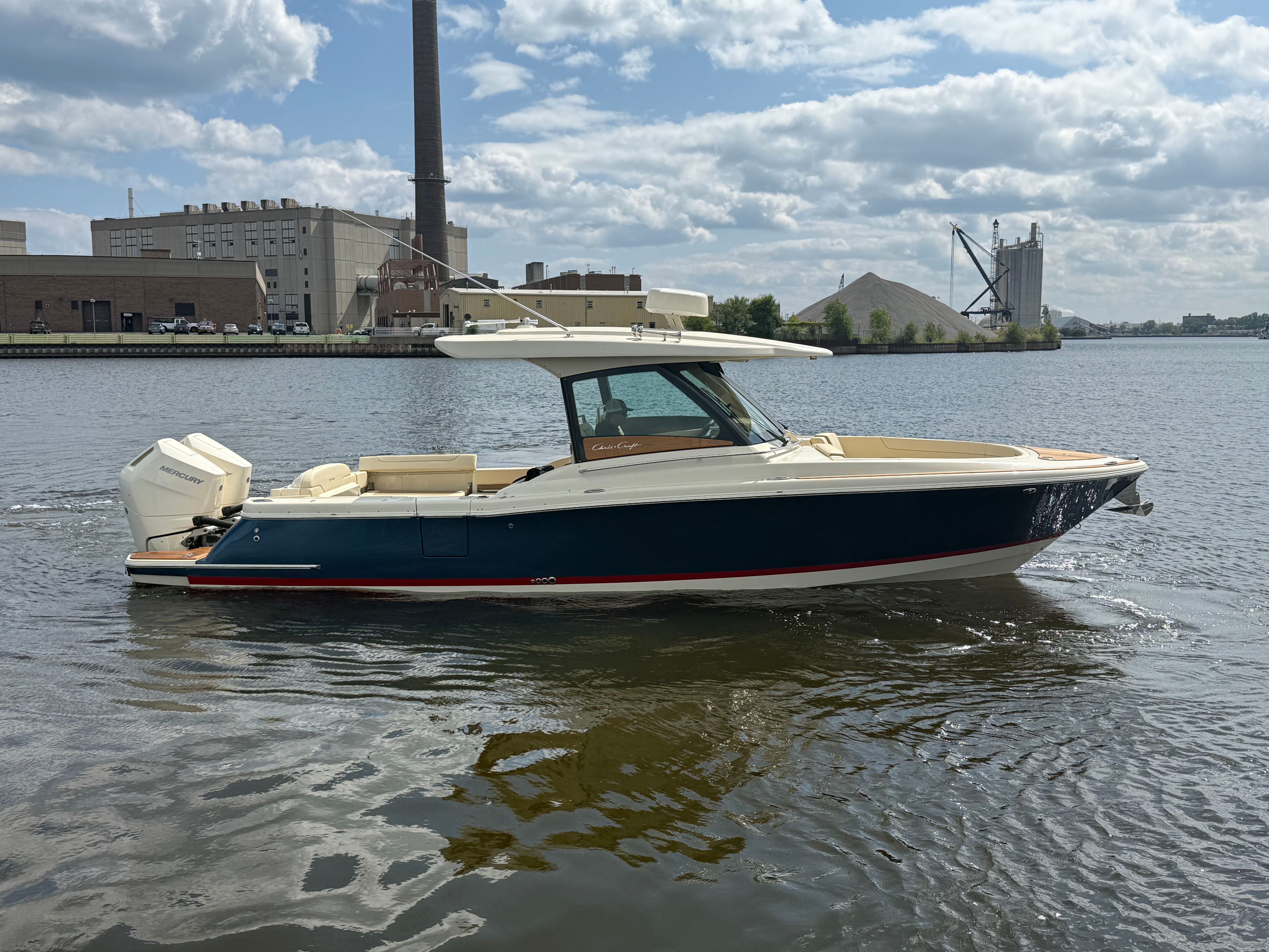 2025 Chris-Craft Calypso 32
