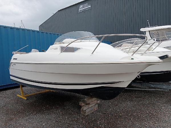 2010 Quicksilver Activ 470