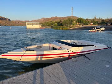 2001 Renegade Powerboat