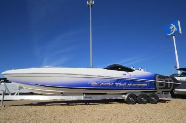 2022 Black Thunder 43 EC Raised Deck